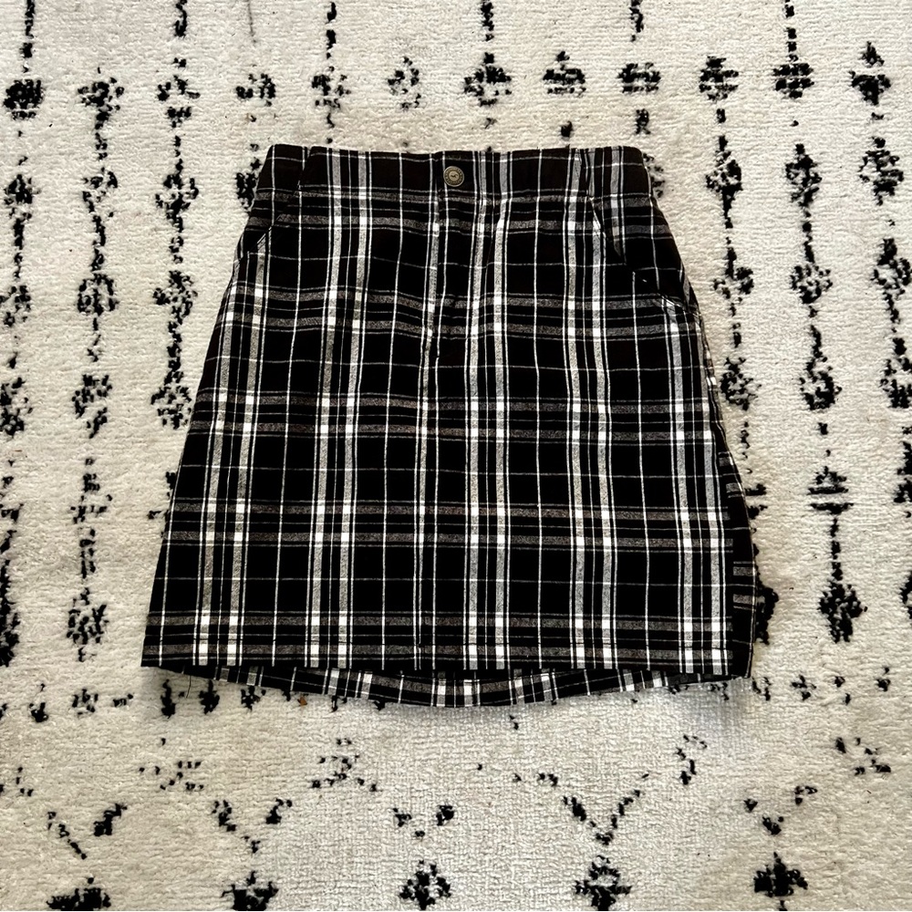 Hollister black and white plaid skirt XS